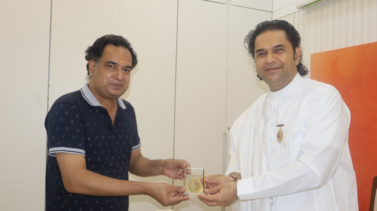 Rajyogi Brahma Kumar Nikunj Ji and Sonu Tyagi Meet for a Transformative Dialogue on Spirituality and Media in Mumbai